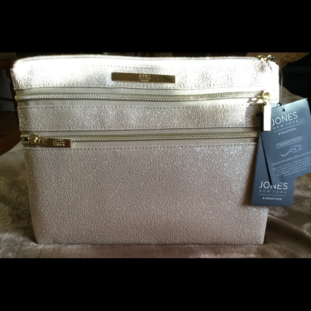 Jones New York Cell Charging Pouch - Nude Blush